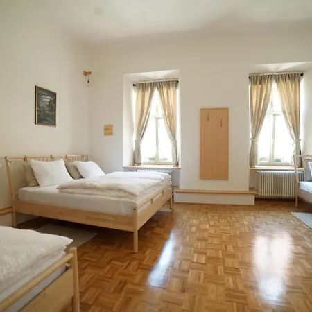 Sobe Prostija Apartamento Ptuj